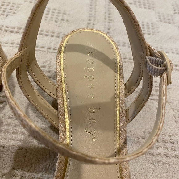 Copper Key Waltz Raffia Block Heel Sandals size 9 NEW w/o box crochet summer - Picture 7 of 7